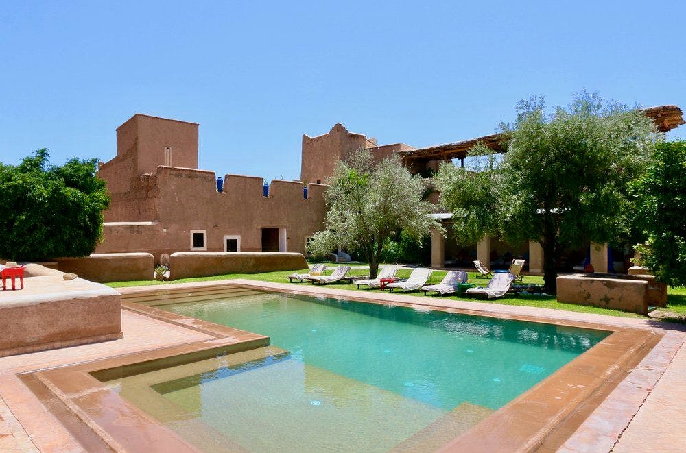 Morocco yoga retreat with deserts and mountains