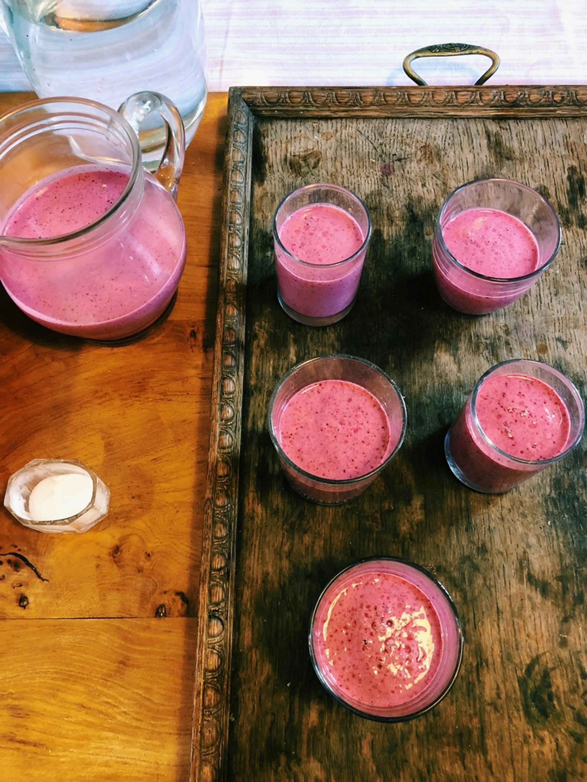 berry smoothies for breakfast